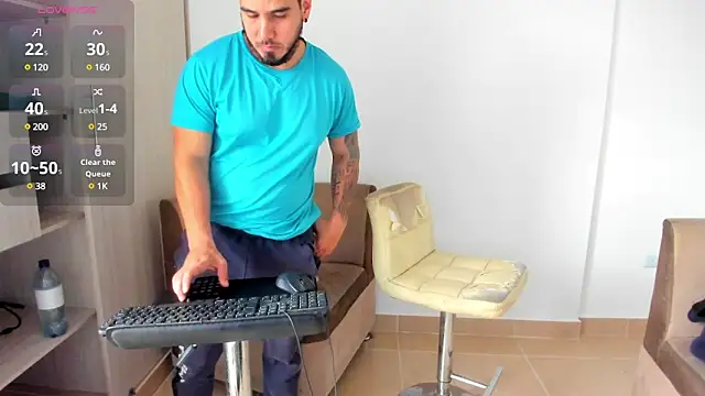 jhustin marcius online show from March 6, 2025, 9:20 pm