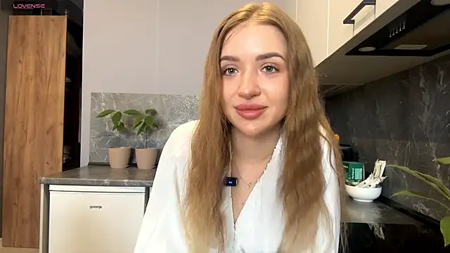 Snapshot of BeaCazin chatting on February 21, 2026, 6:47 am BeaCazin online show from February 21, 2026, 6:47 am