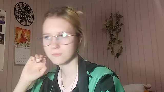 RunawayBr1de online show from February 25, 2026, 3:10 pm