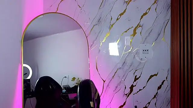 babyy nicols m online show from May 24, 2026, 3:28 pm