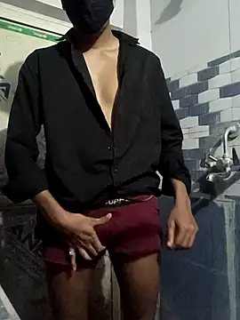 hotyboy 89 online show from March 10, 2026, 12:21 pm