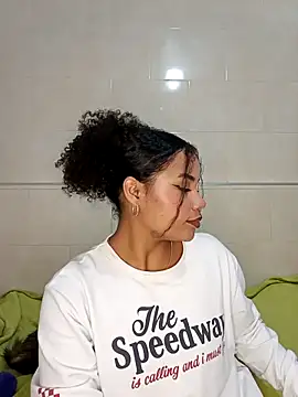 Snapshot of BrianaSweetxxx chatting on February 14, 2026, 4:31 am BrianaSweetxxx online show from February 14, 2026, 4:31 am