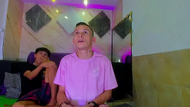 Snapshot of Isaak_26 chatting on February 20, 2026, 8:09 pm Isaak 26 online show from February 20, 2026, 8:09 pm