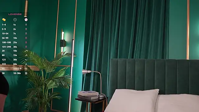 Snapshot of roxy_morrison_x chatting on February 23, 2026, 5:43 pm roxy morrison x online show from February 23, 2026, 5:43 pm