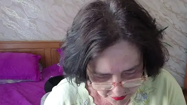 xMaryxAnne online show from May 6, 2026, 11:15 am