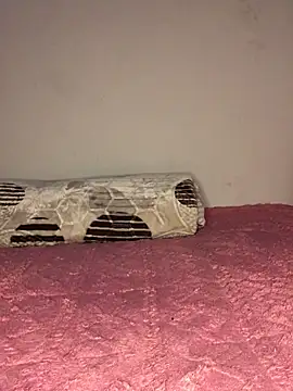 meenkay online show from March 18, 2026, 5:49 pm