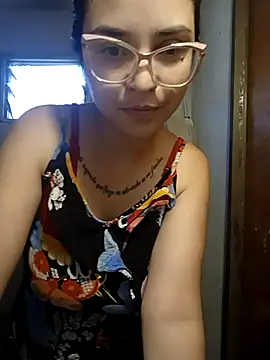 sexyauroraz online show from March 7, 2026, 11:29 am