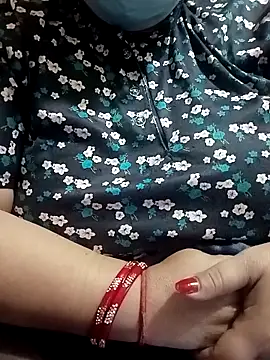 Snapshot of Simran_008 chatting on May 6, 2026, 10:37 pm Simran 008 online show from May 6, 2026, 10:37 pm