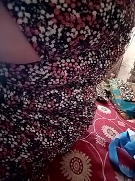 Snapshot of Simran_008 chatting on June 4, 2026, 3:23 am Simran 008 online show from June 4, 2026, 3:23 am