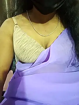 Snapshot of manu_sexy_ chatting on February 18, 2026, 1:40 pm manu sexy online show from February 18, 2026, 1:40 pm