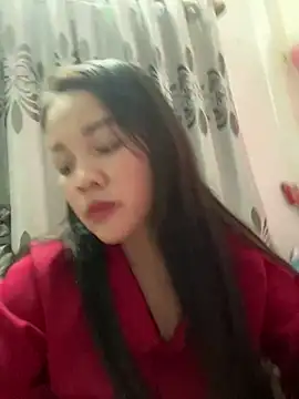 Snapshot of Strawberry-wet chatting on February 10, 2026, 2:15 am Strawberry-wet online show from February 10, 2026, 2:15 am