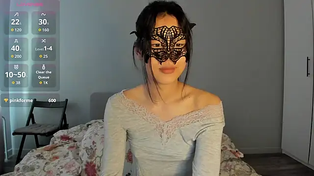 HelenBlazeTrt online show from June 7, 2026, 2:16 am