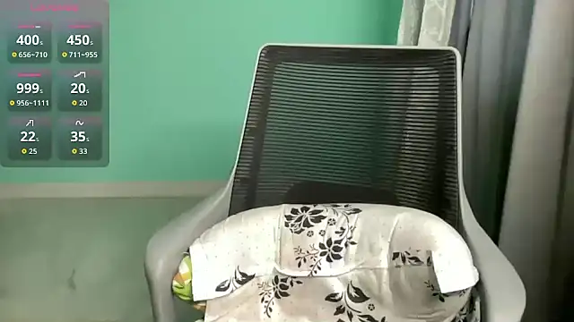 Romantic-Rascal online show from March 18, 2026, 7:22 am