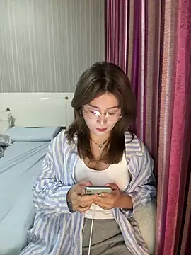 A-cola online show from June 10, 2026, 2:05 pm