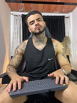 Benjii Carter1 online show from April 17, 2026, 2:03 am