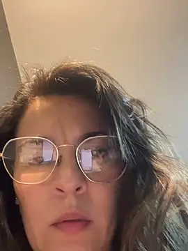 justinahallo online show from March 1, 2026, 1:07 am