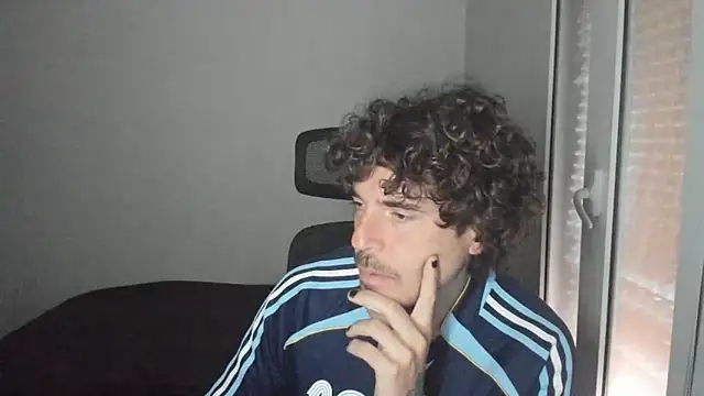 Snapshot of joaquin420_hot chatting on March 2, 2026, 7:26 am joaquin420 hot online show from March 2, 2026, 7:26 am