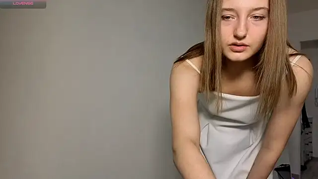 AvelinaSchepp online show from March 7, 2026, 12:46 pm