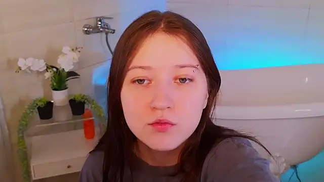 Snapshot of MmollyMay chatting on March 3, 2026, 10:10 am MmollyMay online show from March 3, 2026, 10:10 am