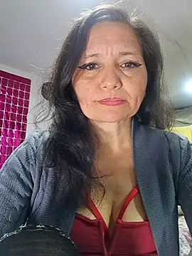 Alexamontiel  online show from April 17, 2026, 1:19 am