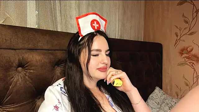 Snapshot of charmybae chatting on February 25, 2026, 4:05 pm charmybae online show from February 25, 2026, 4:05 pm