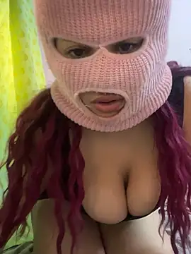 Snapshot of faettaa chatting on March 3, 2026, 12:11 pm faettaa online show from March 3, 2026, 12:11 pm