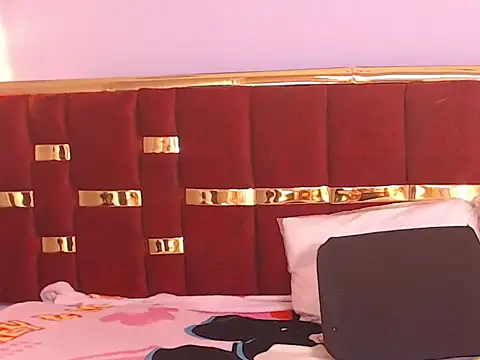 Snapshot of _angela45cute chatting on February 24, 2026, 11:41 am angela45cute online show from February 24, 2026, 11:41 am