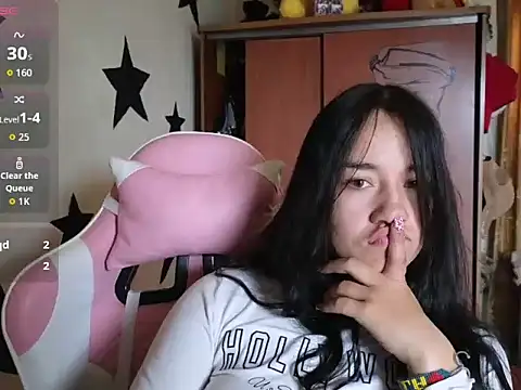 Snapshot of _angela45cute chatting on March 3, 2026, 12:22 pm angela45cute online show from March 3, 2026, 12:22 pm