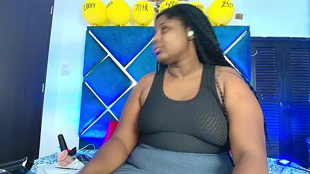 Snapshot of AlexaRousse4u chatting on April 28, 2026, 10:15 pm AlexaRousse4u online show from April 28, 2026, 10:15 pm
