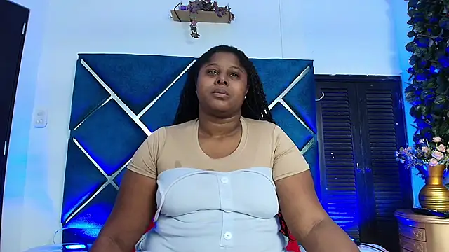 Snapshot of AlexaRousse4u chatting on May 6, 2026, 10:26 pm AlexaRousse4u online show from May 6, 2026, 10:26 pm