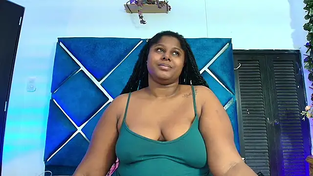 Snapshot of AlexaRousse4u chatting on May 16, 2026, 10:52 pm AlexaRousse4u online show from May 16, 2026, 10:52 pm