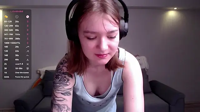 Snapshot of Mirrrra1 chatting on February 28, 2026, 9:38 pm Mirrrra1 online show from February 28, 2026, 9:38 pm