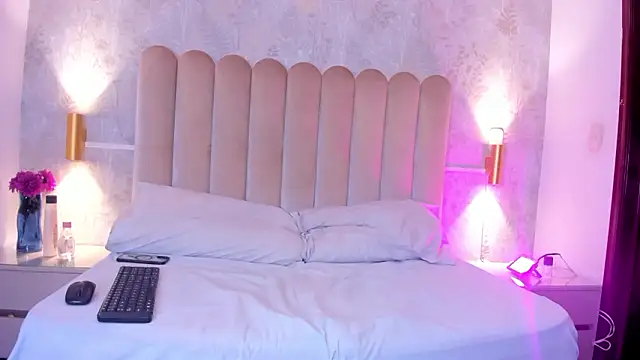 SamanthaGrace1 online show from February 19, 2026, 5:25 am