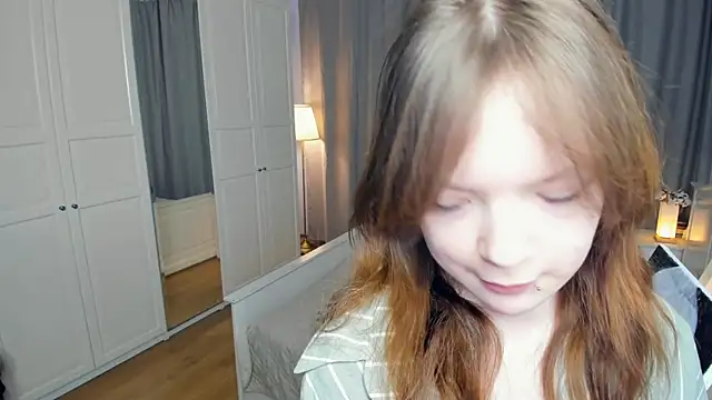 LavenderMitten online show from March 1, 2026, 5:09 am