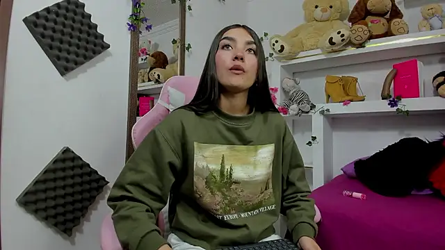 Snapshot of Mayli_rose chatting on February 25, 2026, 8:07 pm Mayli rose online show from February 25, 2026, 8:07 pm