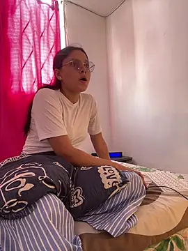 Ivy lexx online show from February 17, 2026, 2:24 pm