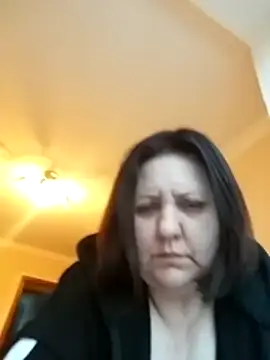 LockyCharm111 online show from February 26, 2026, 3:44 pm