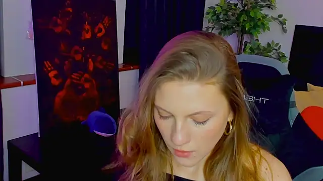 YourSweetArya online show from February 12, 2026, 4:02 pm