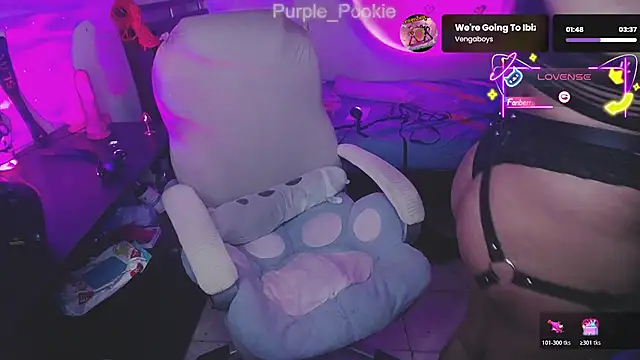 Purple-Pookiee online show from March 30, 2026, 4:35 am