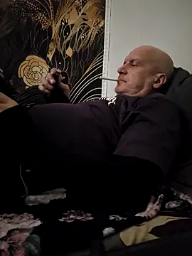 Snapshot of sk8brd_snwbrd_no_snitch chatting on February 25, 2026, 6:28 pm sk8brd snwbrd no snitch online show from February 25, 2026, 6:28 pm