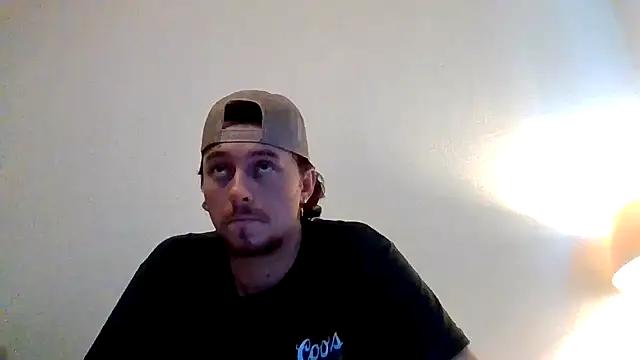 Snapshot of Tallhungandcloudy chatting on February 14, 2026, 6:48 pm Tallhungandcloudy online show from February 14, 2026, 6:48 pm