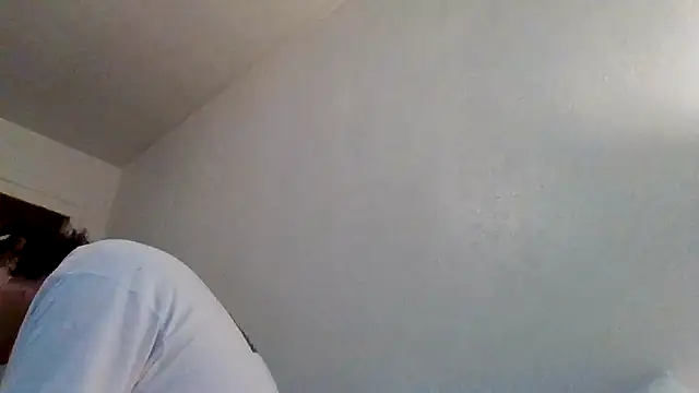 Snapshot of Tallhungandcloudy chatting on February 20, 2026, 9:48 pm Tallhungandcloudy online show from February 20, 2026, 9:48 pm