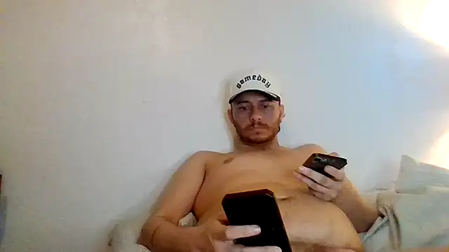 Tallhungandcloudy online show from March 18, 2026, 6:33 pm