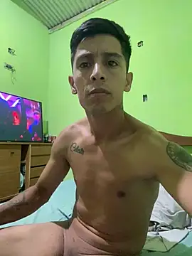 Snapshot of lpm125 chatting on February 13, 2026, 11:01 pm lpm125 online show from February 13, 2026, 11:01 pm