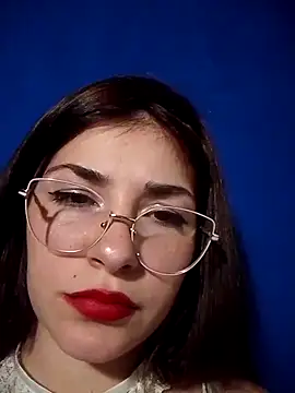 Snapshot of Luna33- chatting on February 13, 2026, 2:29 am Luna33- online show from February 13, 2026, 2:29 am