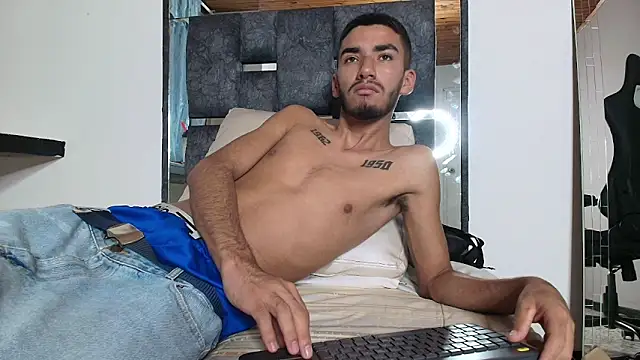 Snapshot of Noah-JONES chatting on February 21, 2026, 3:29 am Noah-JONES online show from February 21, 2026, 3:29 am