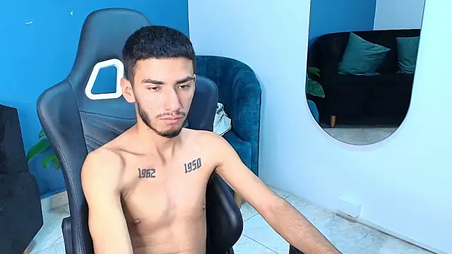 Snapshot of Noah-JONES chatting on March 4, 2026, 3:56 am Noah-JONES online show from March 4, 2026, 3:56 am