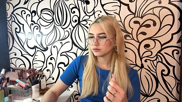 Kat Catherine online show from February 27, 2026, 11:32 am