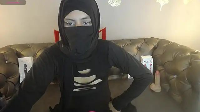 zahra zaid online show from April 14, 2026, 11:33 pm