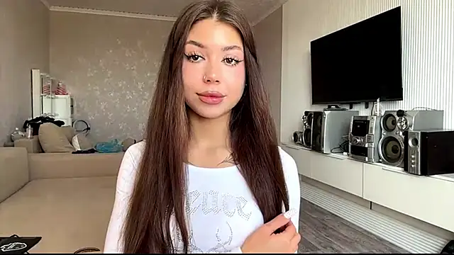 You Club Winx online show from April 11, 2026, 7:13 am